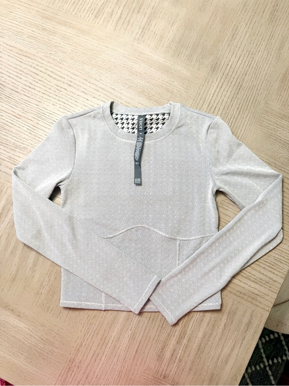 Vuori Light Silver Long-Sleeve Crewneck Top